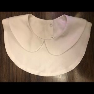 NWOT Detachable Peter Pan style collar